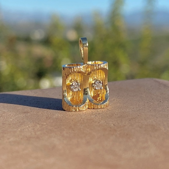 14K Real Yellow Gold Bark Finish Set with Genuine Diamonds Pendant - Picture 11 of 12